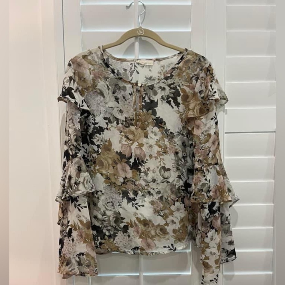 Flower printed blouse